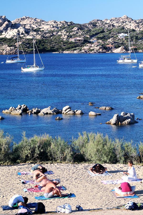 ホテル Touring Club Italiano - La Maddalena ラ・マッダレーナ エクステリア 写真