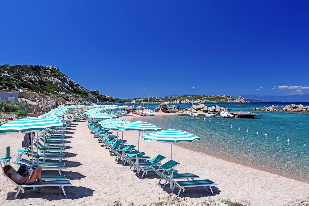 ホテル Touring Club Italiano - La Maddalena ラ・マッダレーナ エクステリア 写真