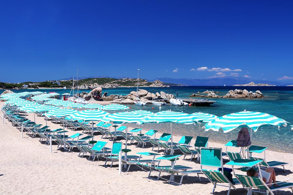 ホテル Touring Club Italiano - La Maddalena ラ・マッダレーナ エクステリア 写真