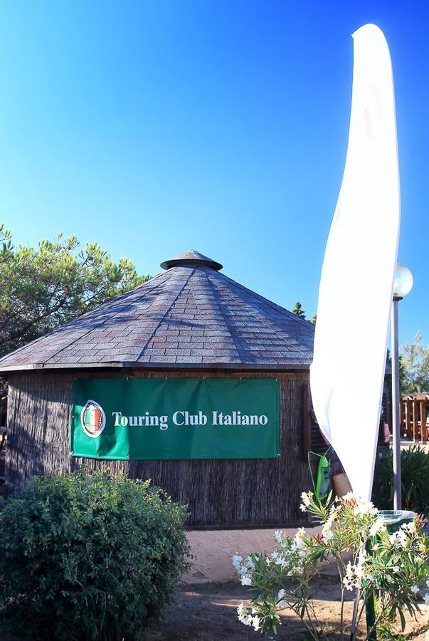 ホテル Touring Club Italiano - La Maddalena ラ・マッダレーナ エクステリア 写真