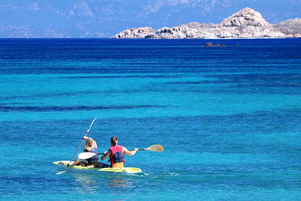 ホテル Touring Club Italiano - La Maddalena ラ・マッダレーナ エクステリア 写真