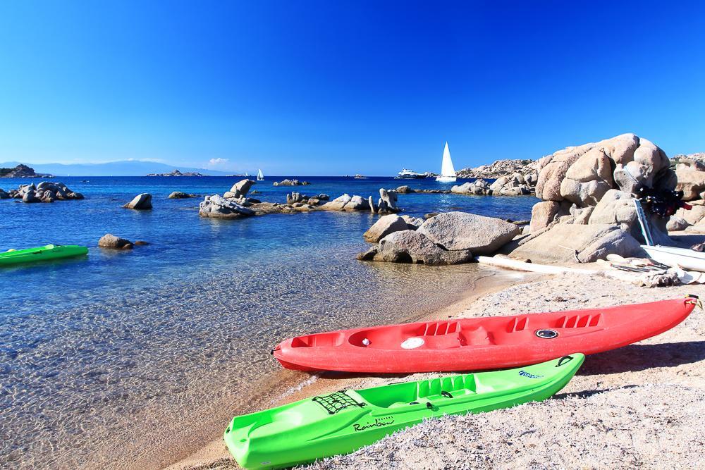 ホテル Touring Club Italiano - La Maddalena ラ・マッダレーナ エクステリア 写真