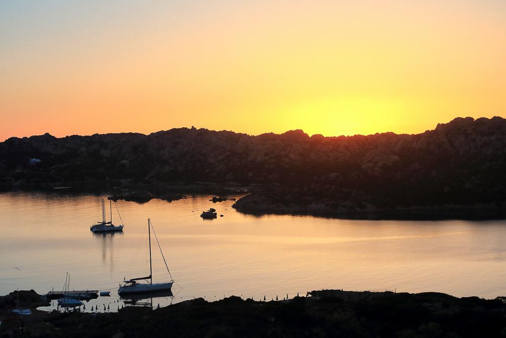 ホテル Touring Club Italiano - La Maddalena エクステリア 写真