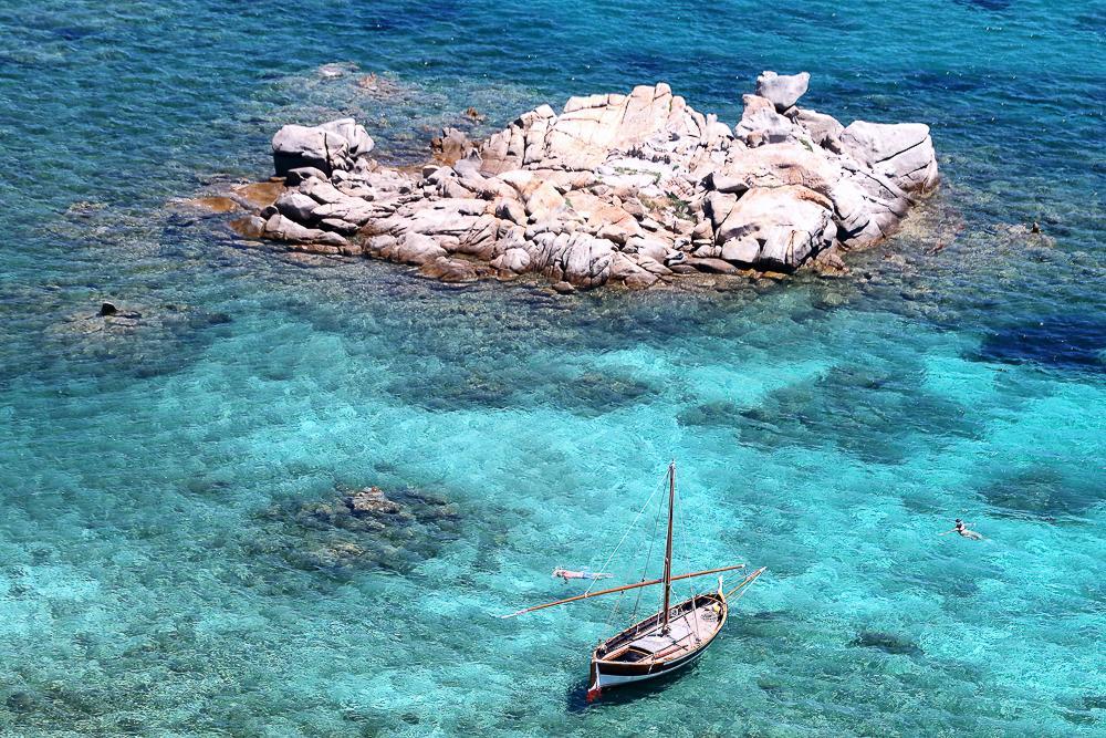 ホテル Touring Club Italiano - La Maddalena ラ・マッダレーナ エクステリア 写真