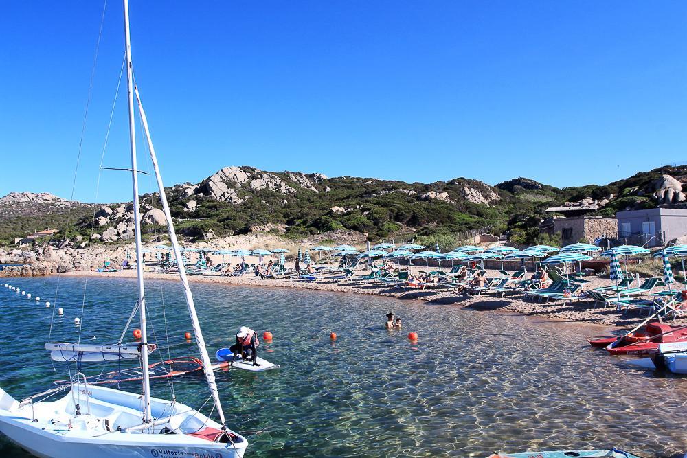 ホテル Touring Club Italiano - La Maddalena ラ・マッダレーナ エクステリア 写真