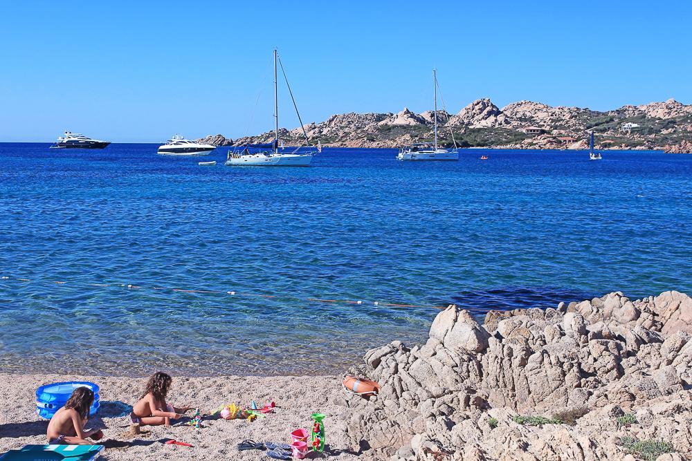 ホテル Touring Club Italiano - La Maddalena ラ・マッダレーナ エクステリア 写真